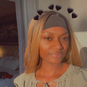 Meet your Posher, Jolana